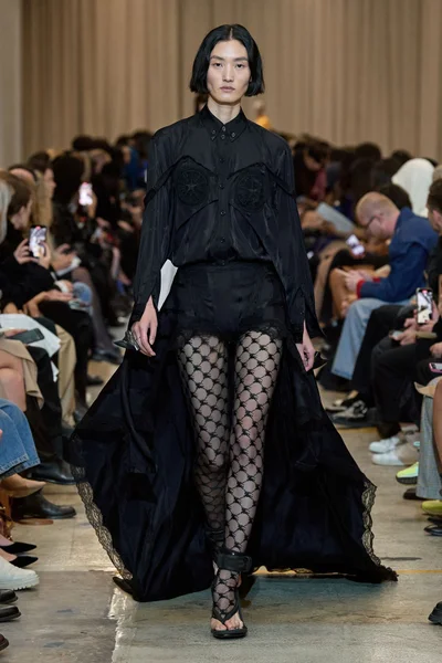 Look 66